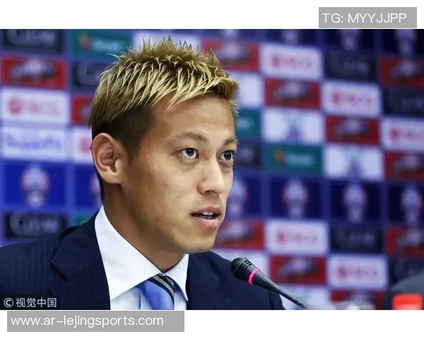 《踢向梦想的传承 足球传奇球星之子如何超越父亲的辉煌》